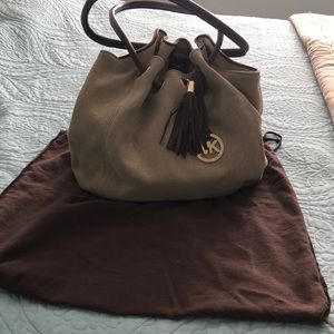 Authentic Micheal Kors Bucket Bag